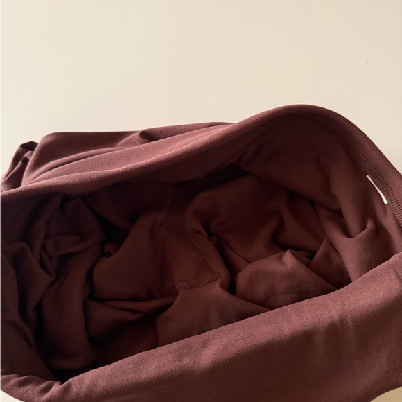 Oner Active SOFTMOTION FOLD OVER SHORTS 6" WITH WHITE LOGO - Picture 4 of 8